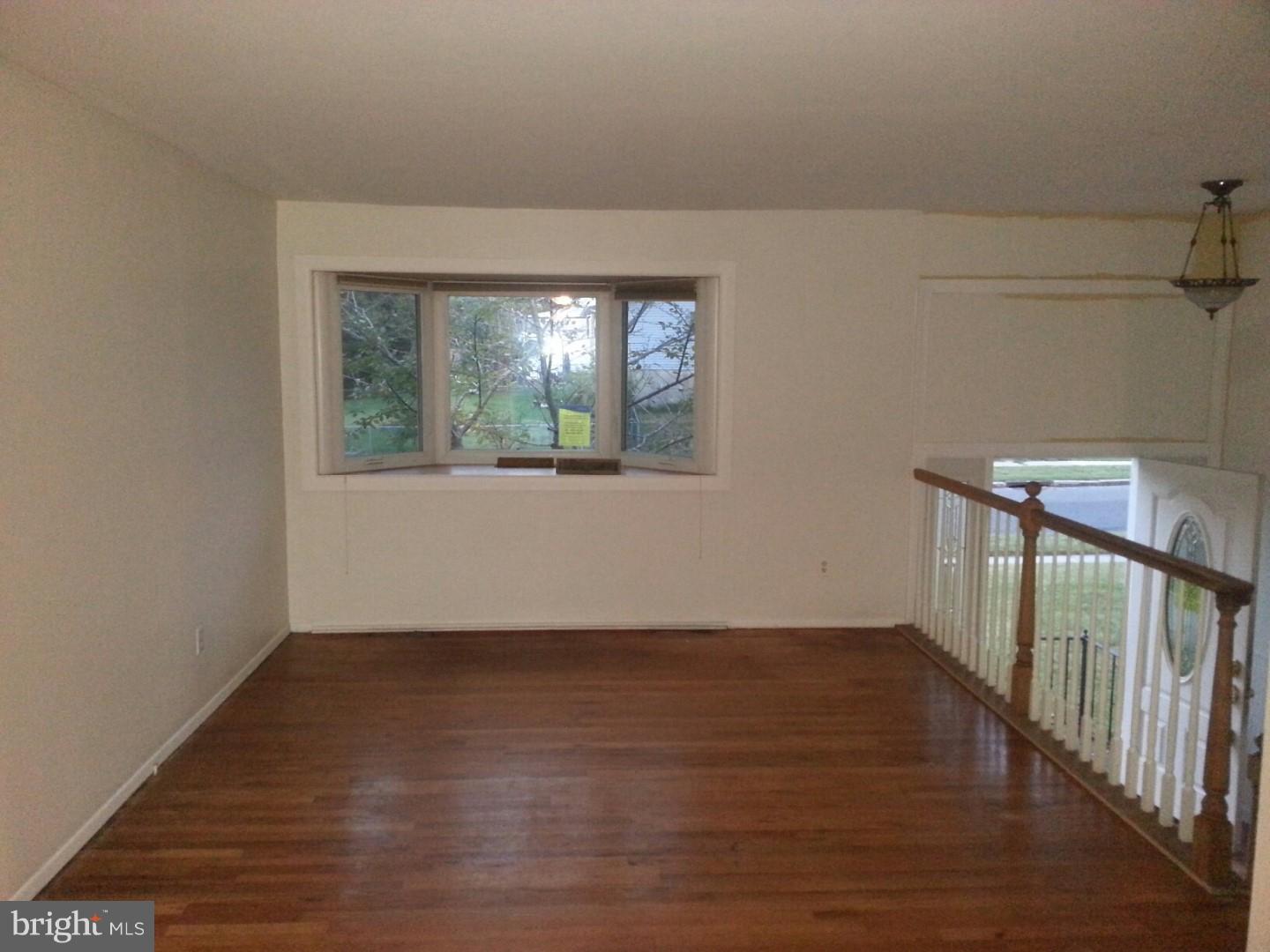 4 Edgehill Road Gibbsboro, NJ 08026 - Photo 3 of 21