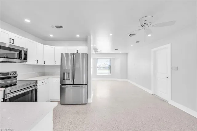 $419,000 | 2822 Bruce Street, Matlacha, FL 33993