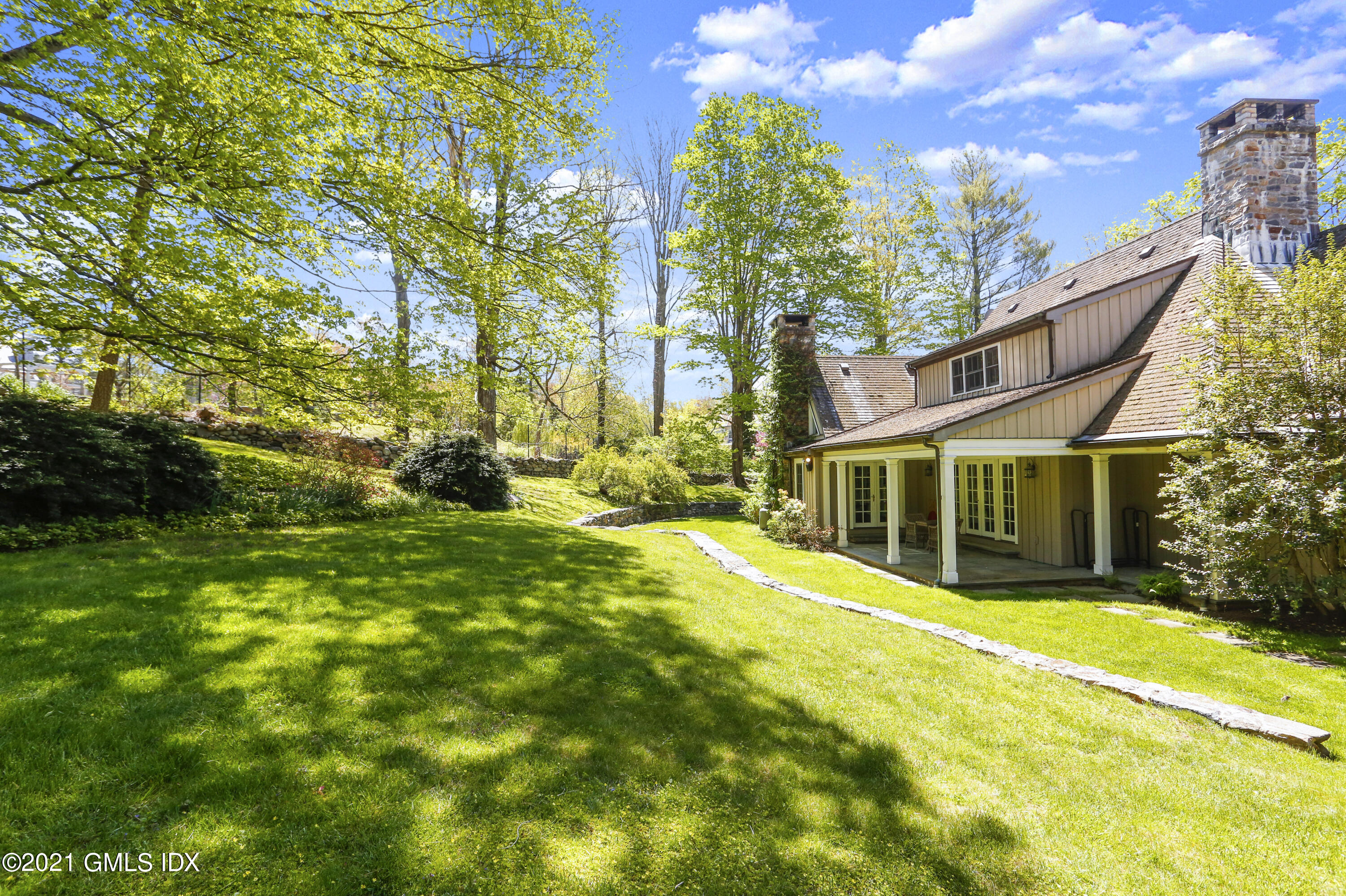 28 Wooddale Road Greenwich, CT 06830 - Photo 20 of 23 28 Wooddale Rd Greenwich CT-print-048-04