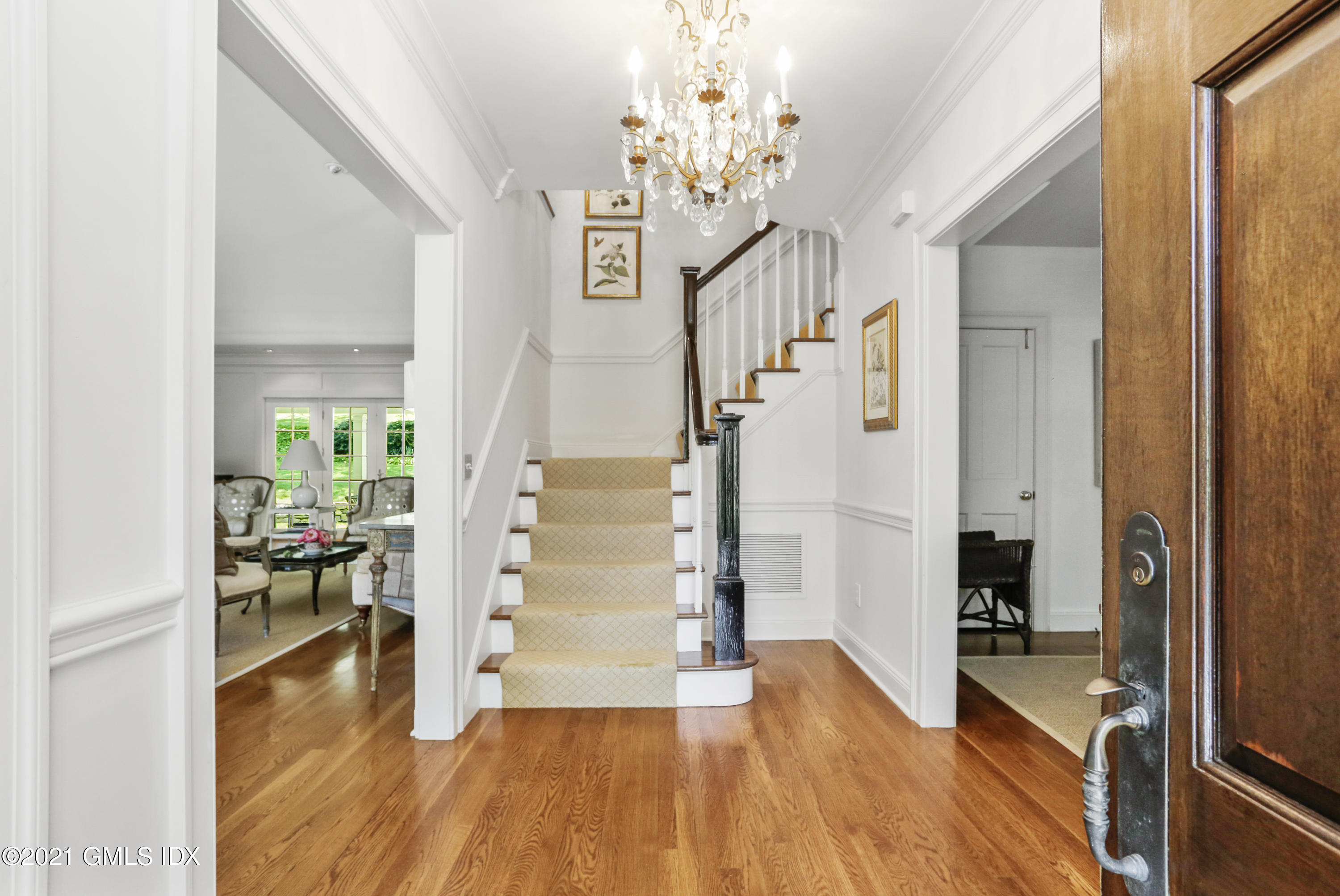 28 Wooddale Road Greenwich, CT 06830 - Photo 3 of 23 28 Wooddale Rd Greenwich CT-print-021-02