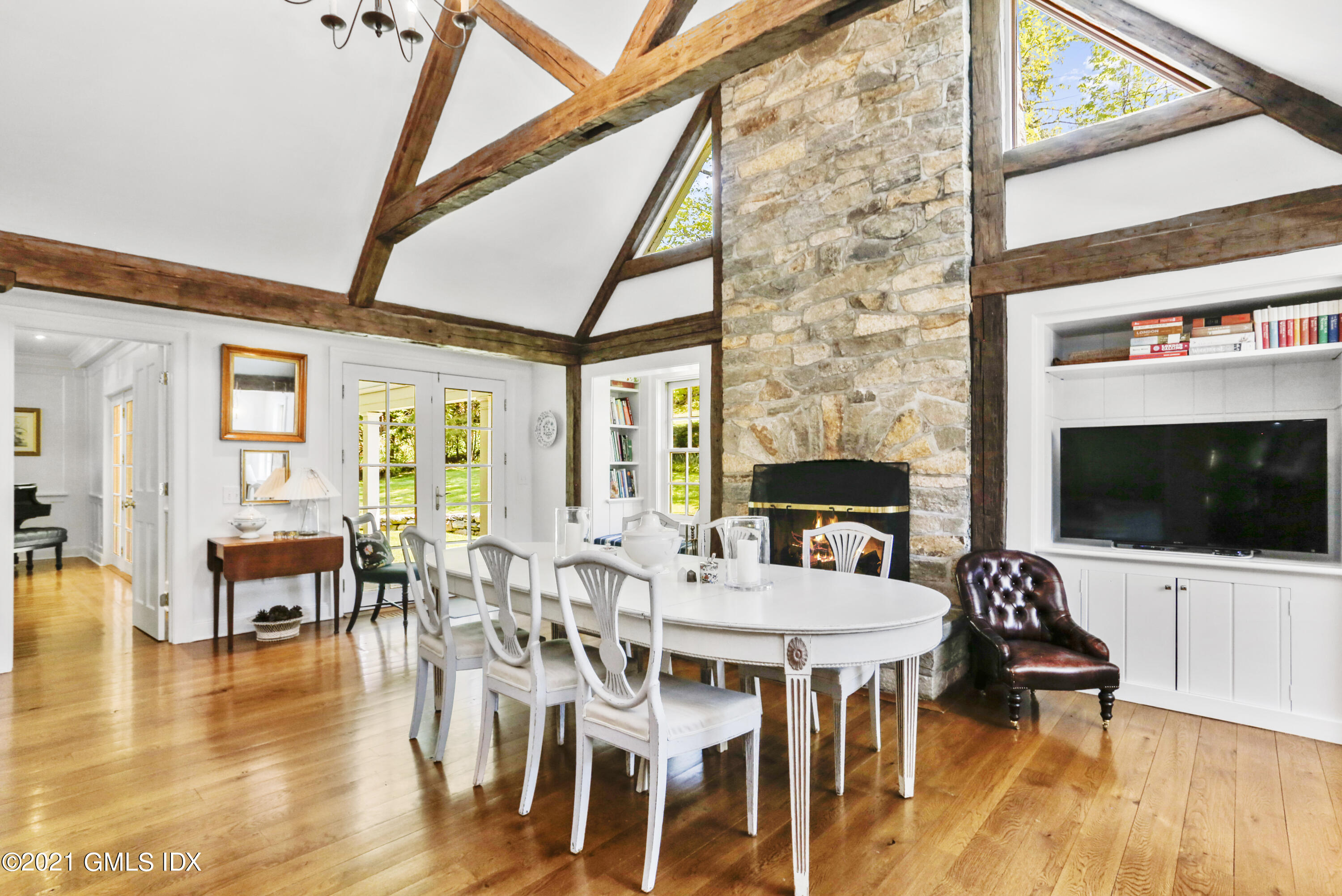 28 Wooddale Road Greenwich, CT 06830 - Photo 8 of 23 28 Wooddale Rd Greenwich CT-print-013-01
