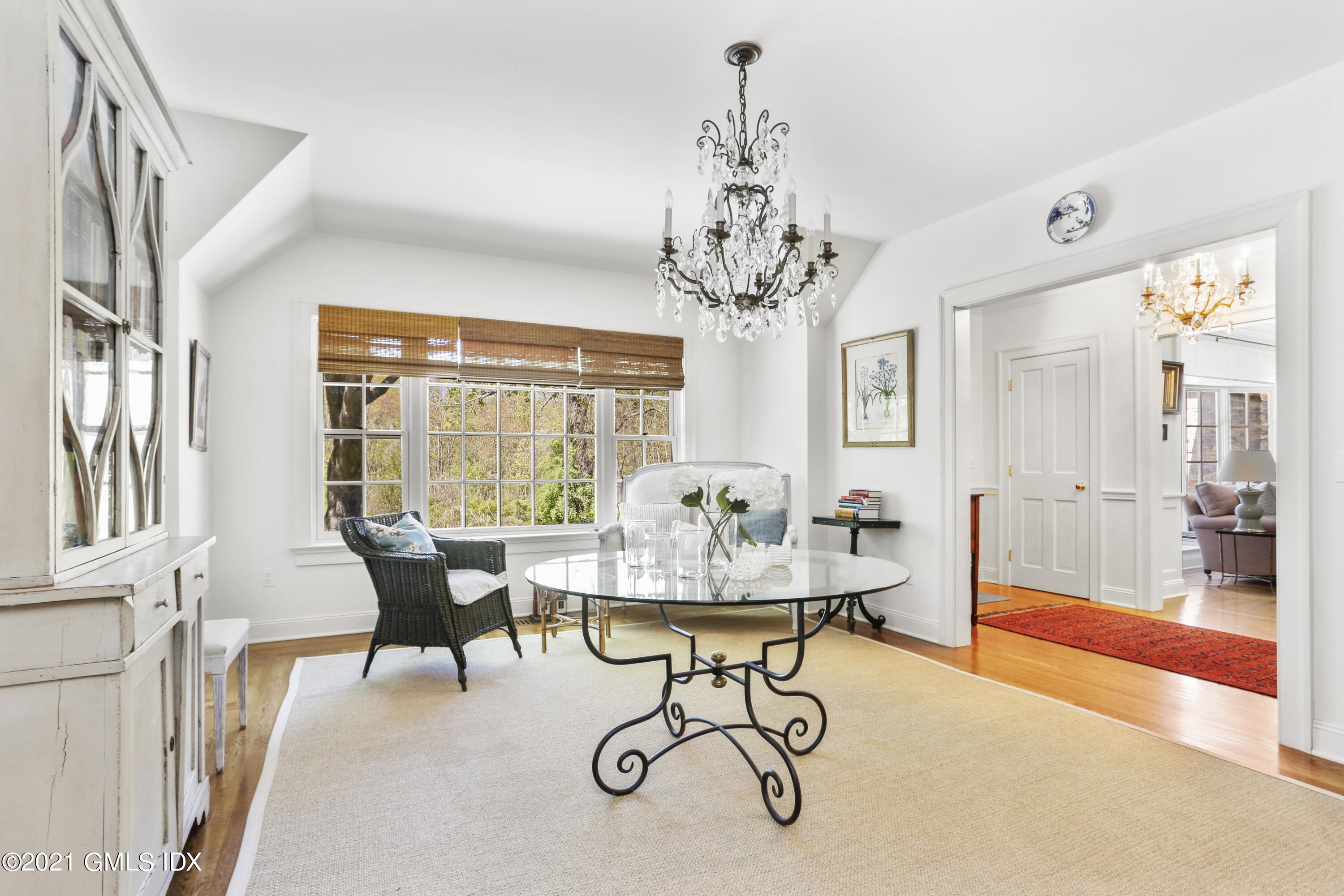 28 Wooddale Road Greenwich, CT 06830 - Photo 9 of 23 28 Wooddale Rd Greenwich CT-print-019-01