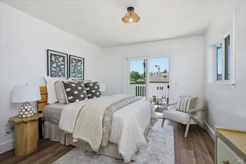 $779,000 | 15 Ward Street, Healdsburg, CA 95448