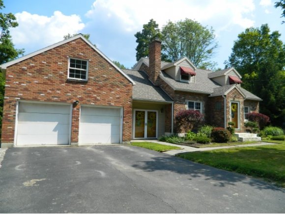 469 Echo Road Vestal, NY 13850 - Photo 2 of 21 Gallery Image 2