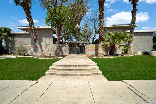 $85,000 | 225 East Rampart Drive, Unit 206, San Antonio, TX 78216