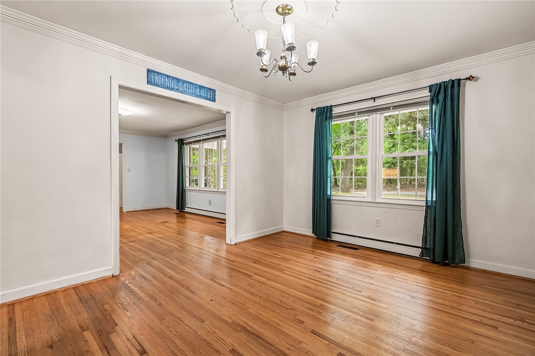 111 Tanglewood Drive Anderson, SC 29621 - Photo 7 of 32 Dining Room