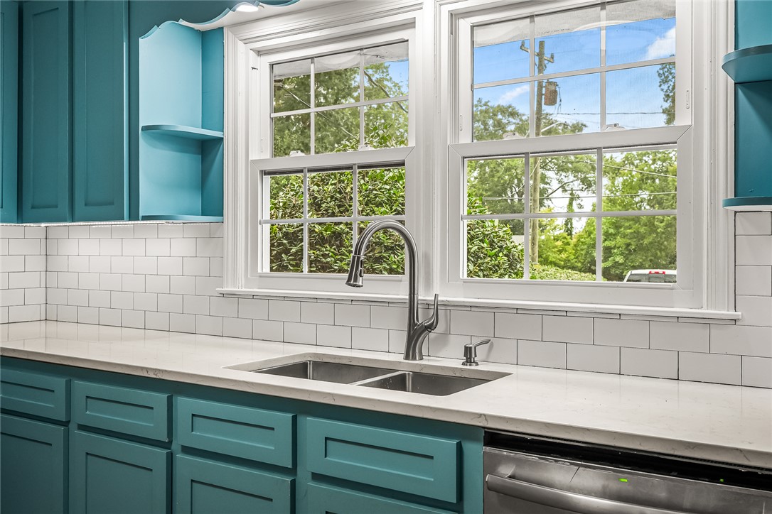 111 Tanglewood Drive Anderson, SC 29621 - Photo 10 of 32