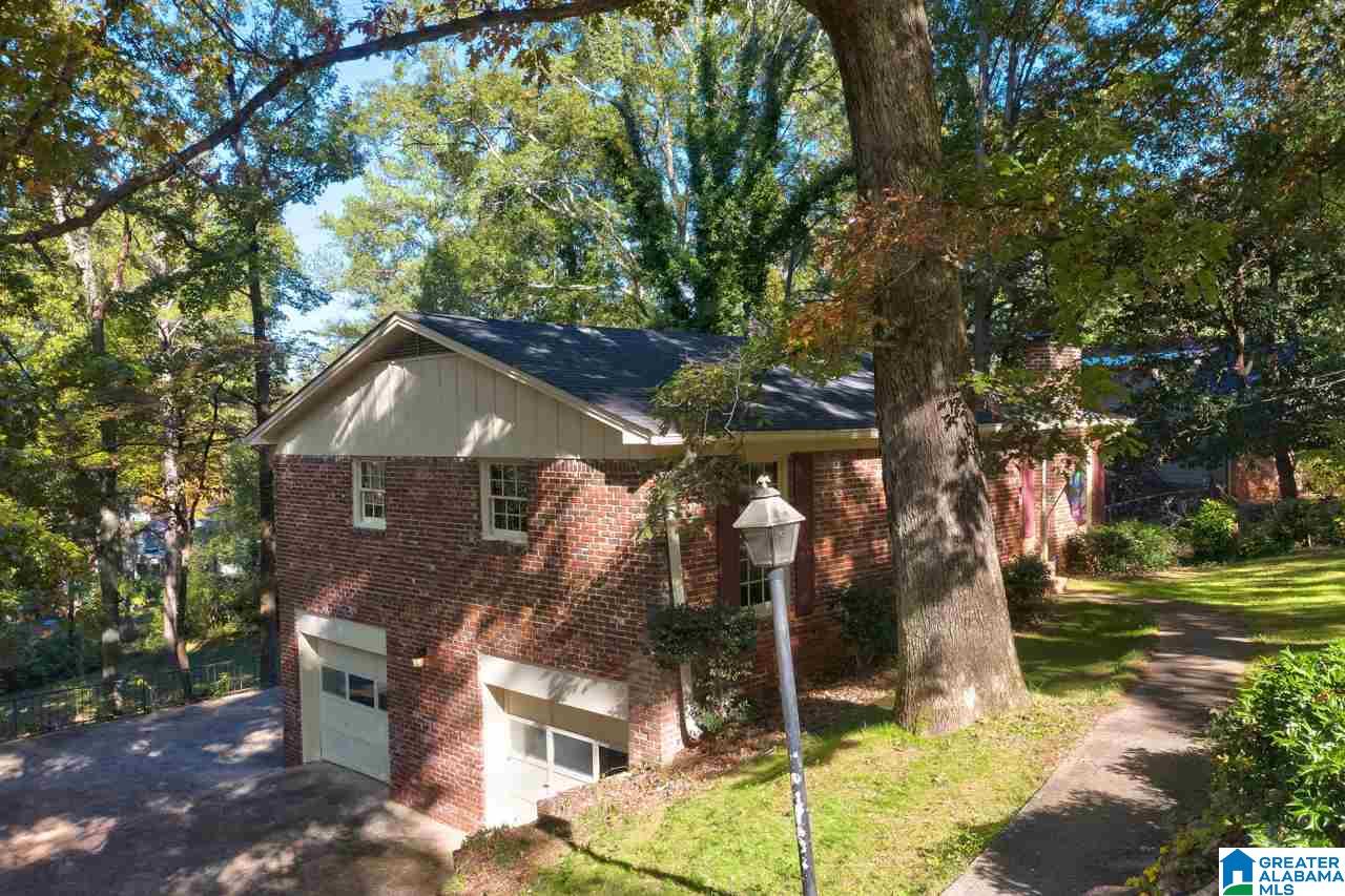 704 Lance Boulevard Birmingham, AL 35206 - Photo 3 of 32