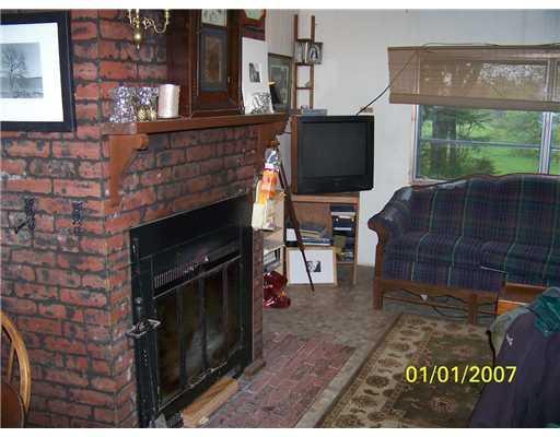 488 Bayside Road Ellsworth, ME 04605 - Photo 9 of 10 Living Room.