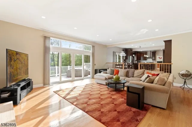 $1,200,000 | 20 Crestview Lane, Sparta, NJ 07871