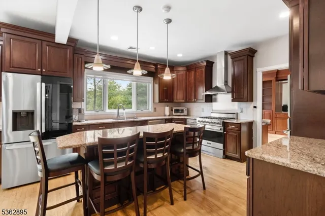 $1,200,000 | 20 Crestview Lane, Sparta, NJ 07871