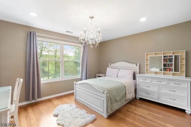 $1,200,000 | 20 Crestview Lane, Sparta, NJ 07871