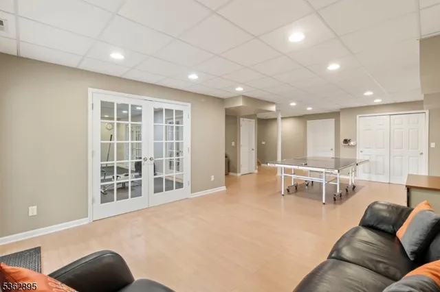 $1,200,000 | 20 Crestview Lane, Sparta, NJ 07871