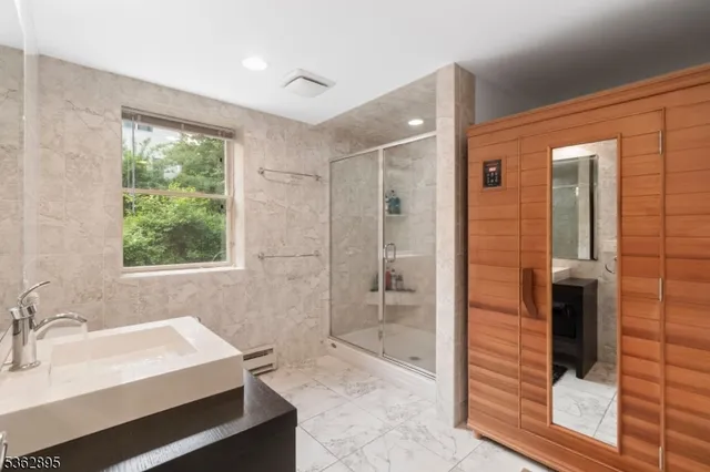 $1,200,000 | 20 Crestview Lane, Sparta, NJ 07871