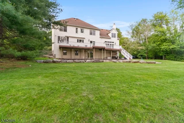 $1,200,000 | 20 Crestview Lane, Sparta, NJ 07871