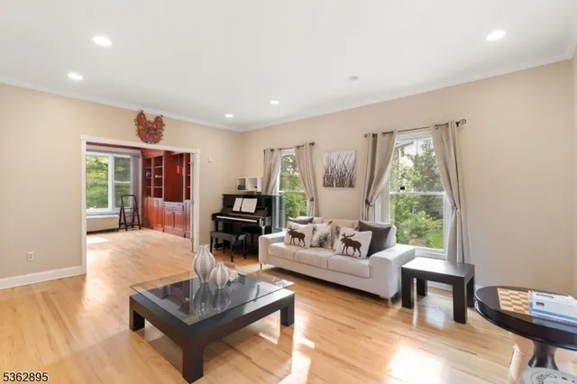 $1,200,000 | 20 Crestview Lane, Sparta, NJ 07871