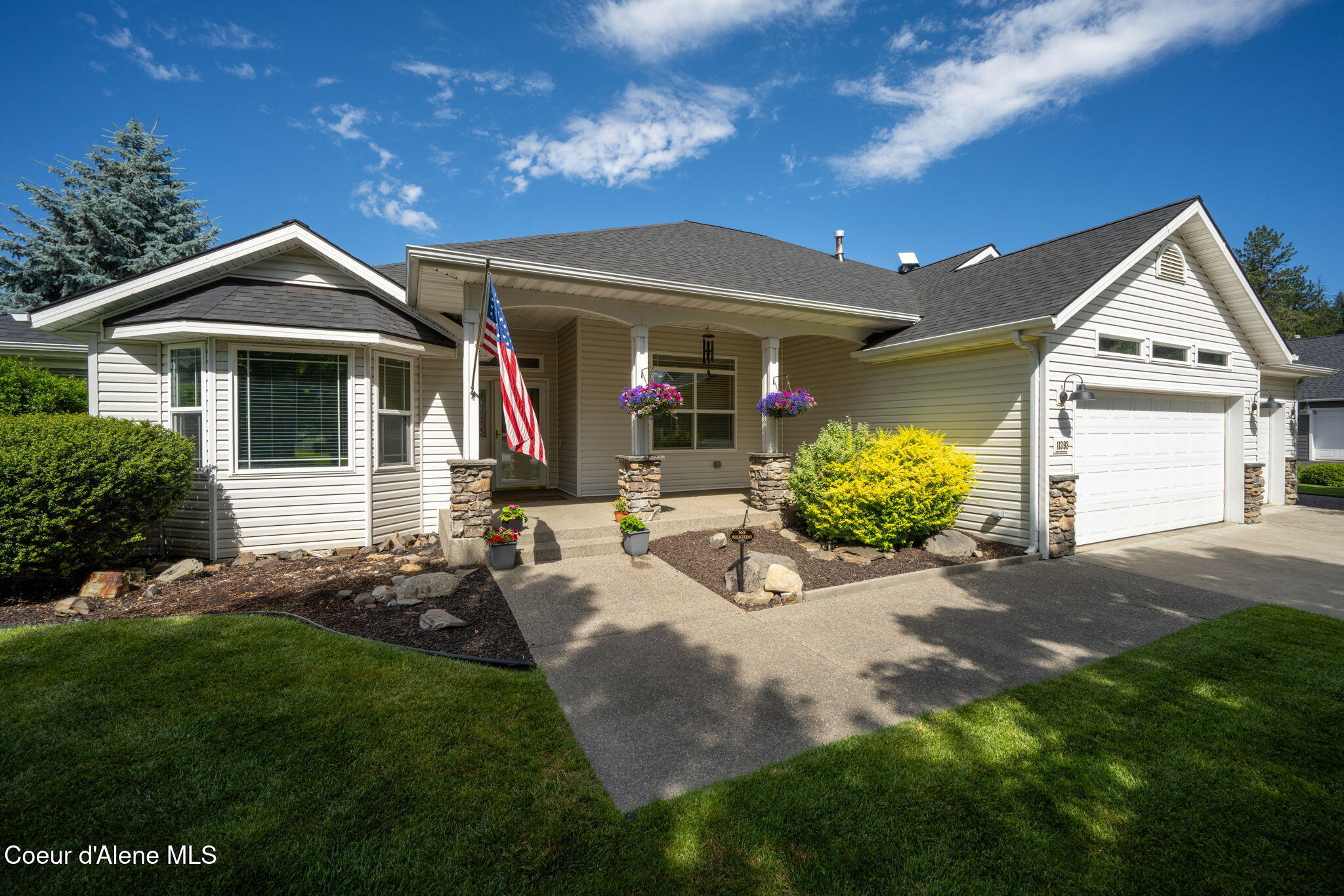 Lovely Home in Rocking R
