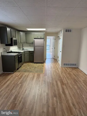 $1,350 | 2740 East County Line Road, Ardmore, PA 19003