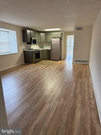 $1,350 | 2740 East County Line Road, Ardmore, PA 19003