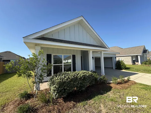 $2,300 | 23247 Lieutenant Avenue, Foley, AL 36535
