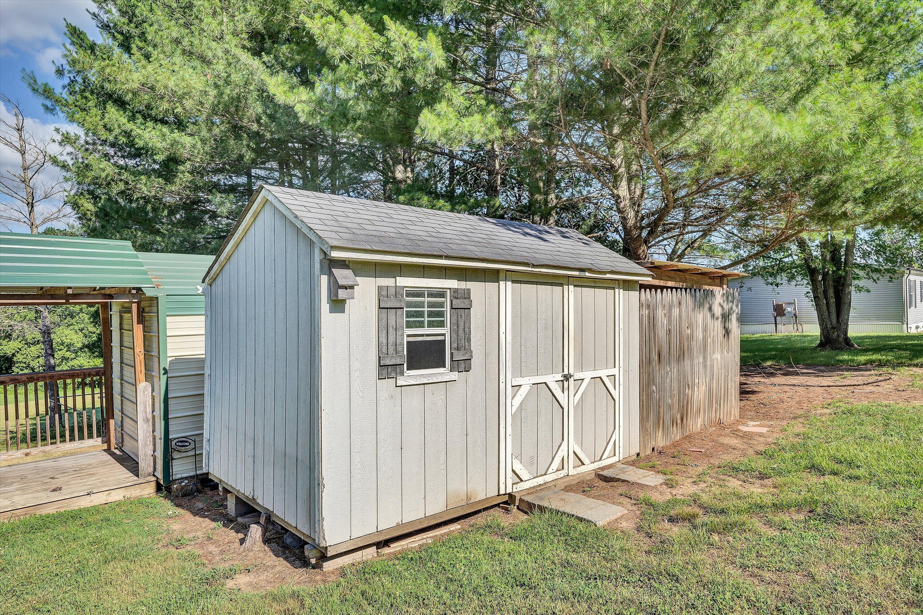 8755 Rocky Ford Road Moneta, VA 24121 - Photo 29 of 37 31-DSC04927
