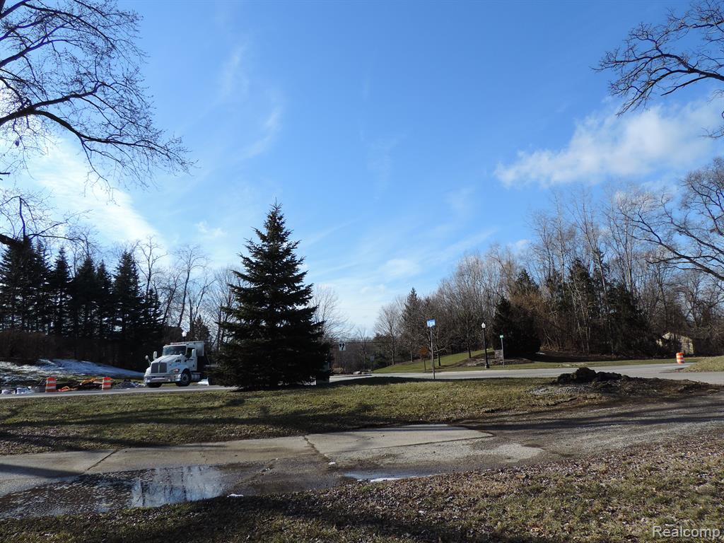 2174 Benstein Road Wolverine Lake, MI 48390 - Photo 7 of 28