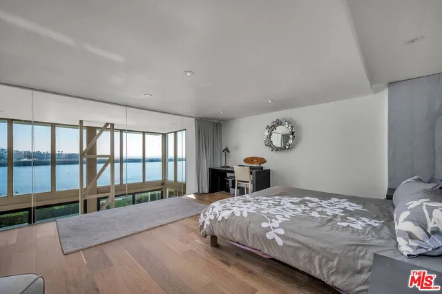 $2,875,000 | 5515 Pacific Avenue, Unit 1, Marina del Rey, CA 90292