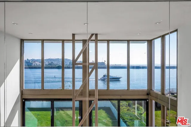 $2,875,000 | 5515 Pacific Avenue, Unit 1, Marina del Rey, CA 90292