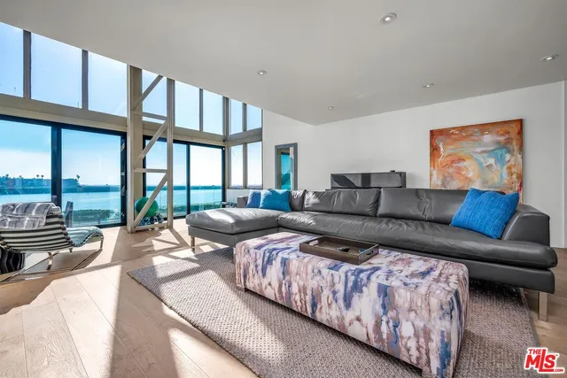 $2,875,000 | 5515 Pacific Avenue, Unit 1, Marina del Rey, CA 90292