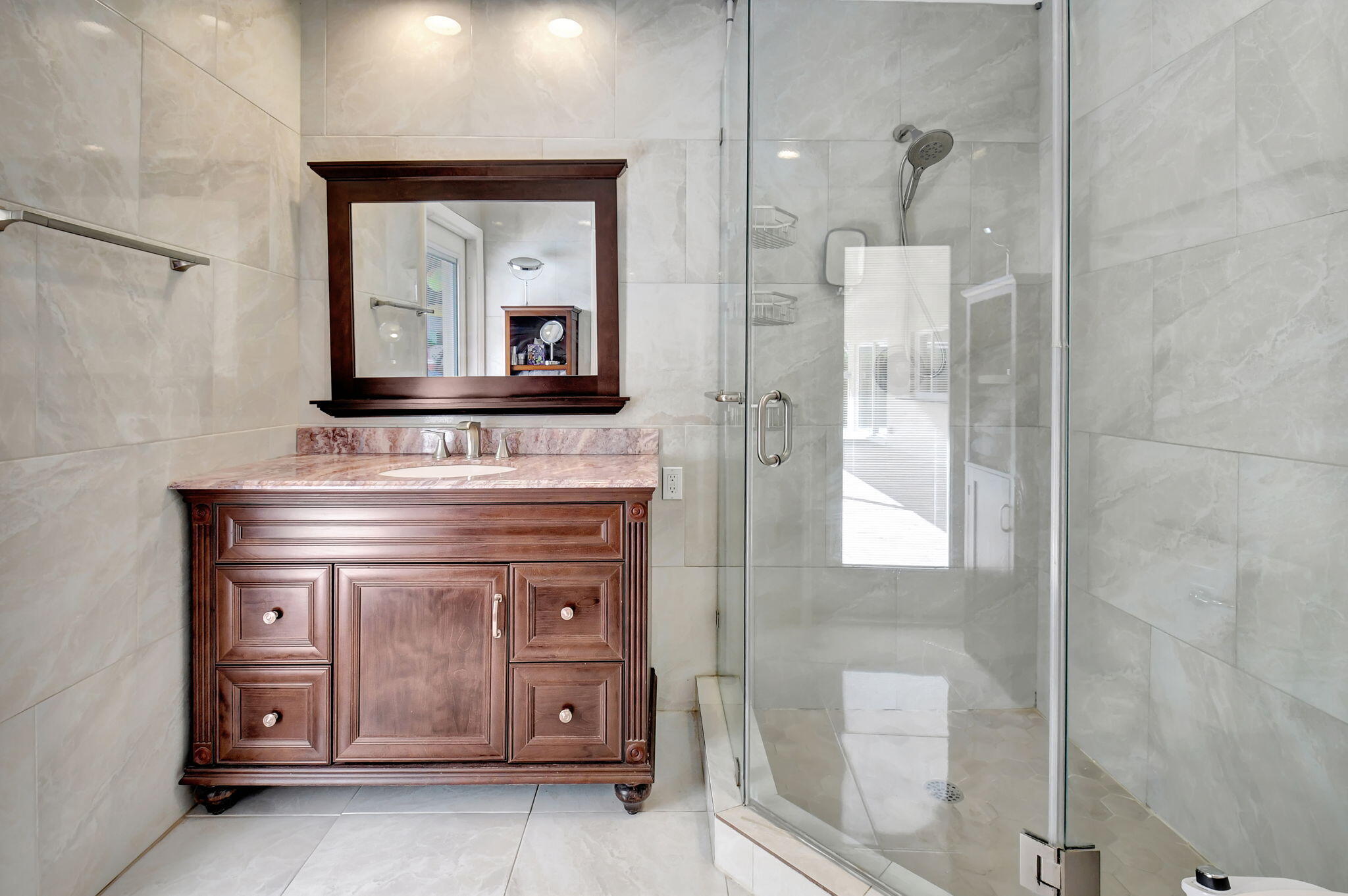 850 Holly Lane Boca Raton, FL 33486 - Photo 12 of 28 Primary Bath