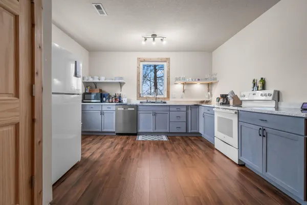 $239,900 | 7535 Popple Lane, Reading, MI 49274