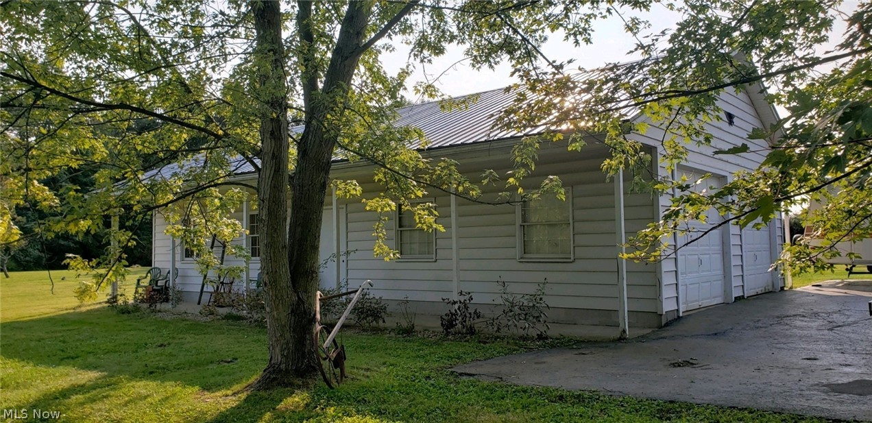 20222 Mosher Road Wellington, OH 44090 - Photo 4 of 26 Gallery Image 4