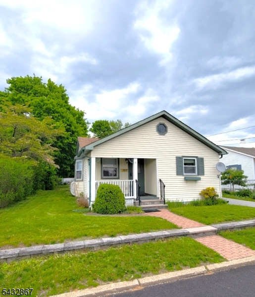 35 Butler Street Franklin, NJ 07416 - Photo 1 of 14