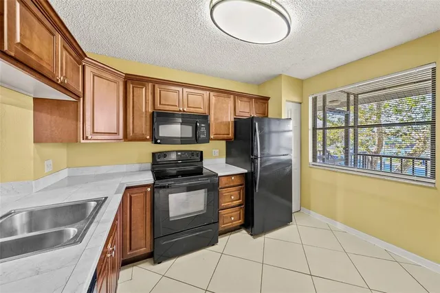$229,900 | 1918 Pelican Landing Boulevard, Unit 1125, Clearwater, FL 33762