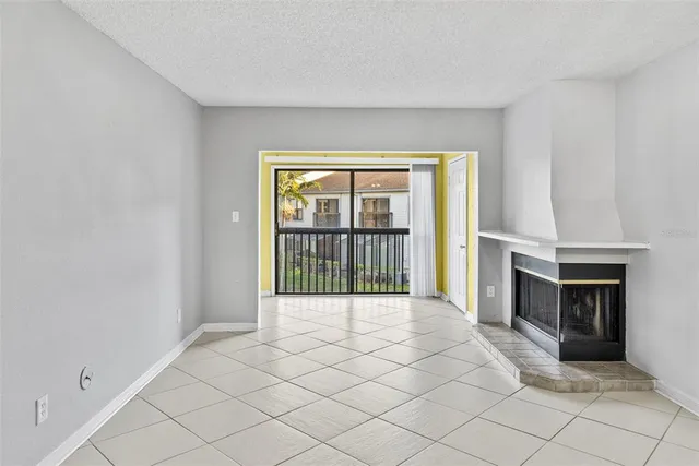 $229,900 | 1918 Pelican Landing Boulevard, Unit 1125, Clearwater, FL 33762