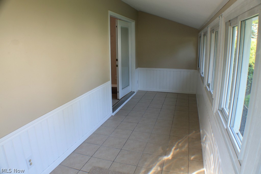 10306 Wellington Road Mantua, OH 44255 - Photo 7 of 25