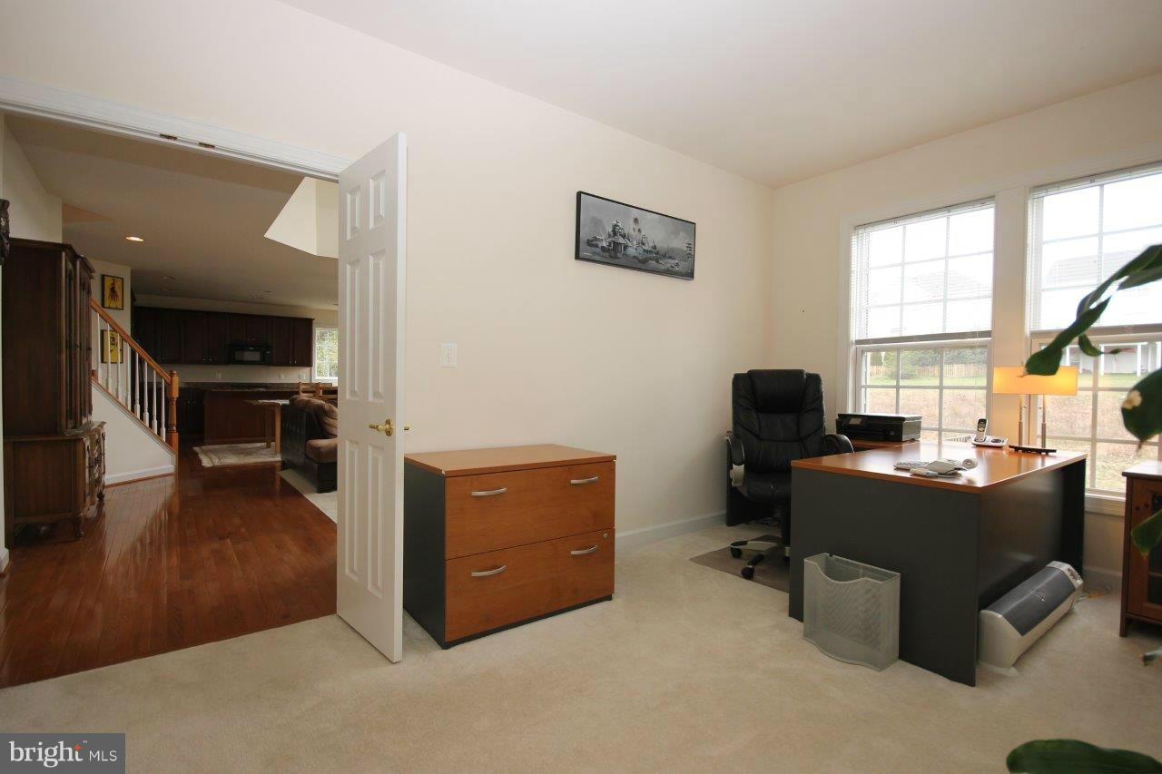 8732 Raleigh Mews Gainesville, VA 20155 - Photo 14 of 30 Interior (General)