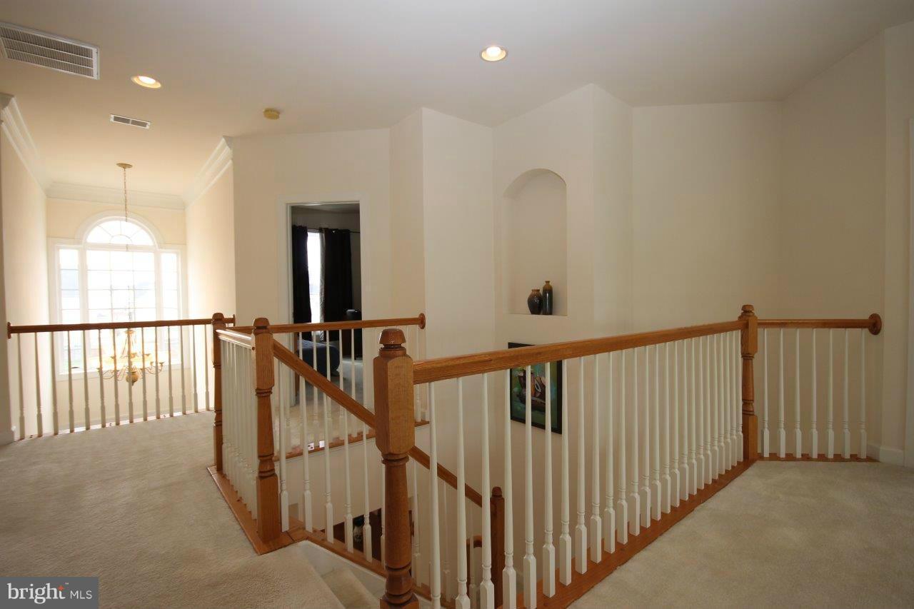 8732 Raleigh Mews Gainesville, VA 20155 - Photo 22 of 30 Interior (General)