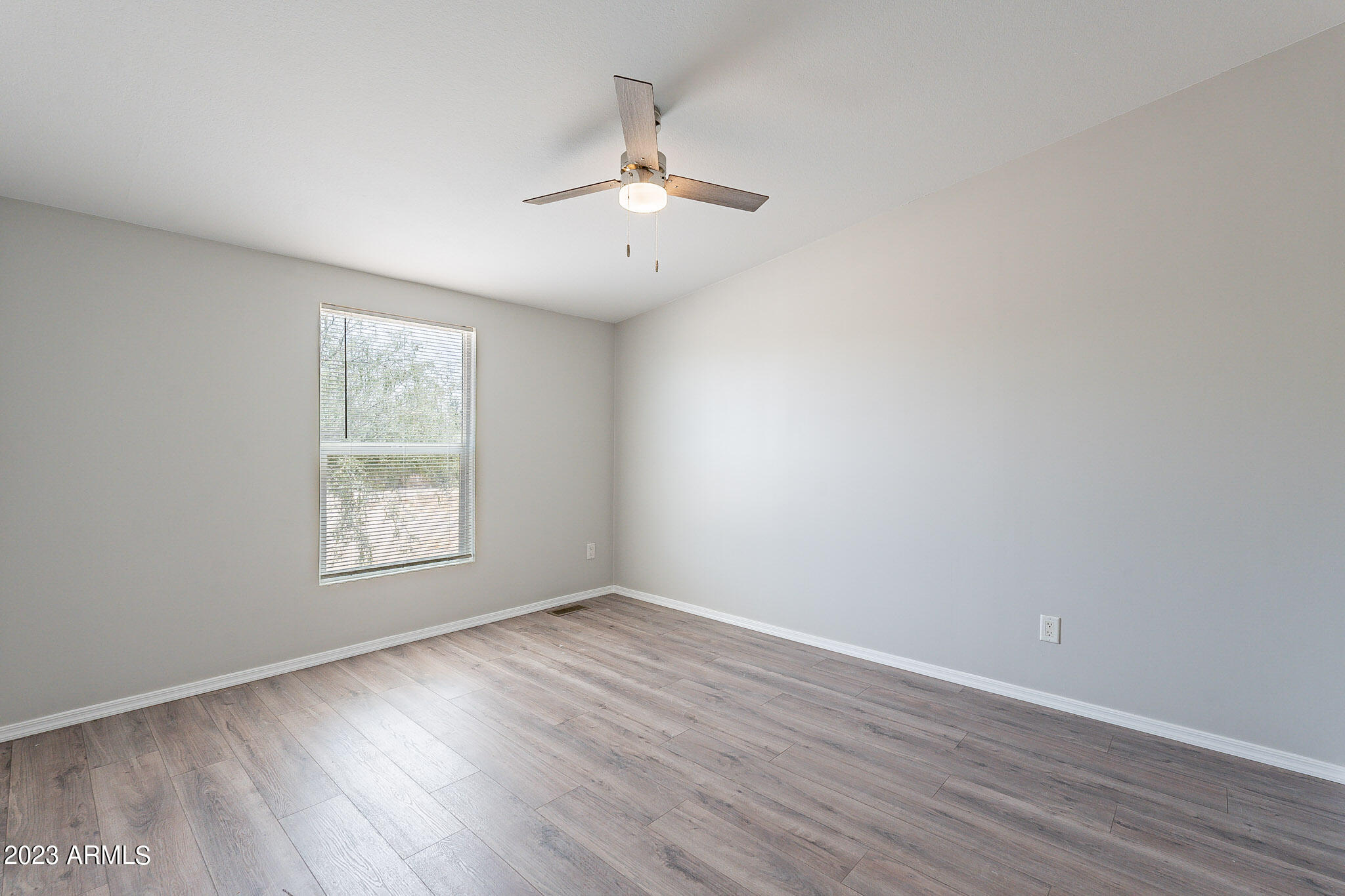 33855 West Jarrett Road Maricopa, AZ 85138 - Photo 7 of 42 Guest BR