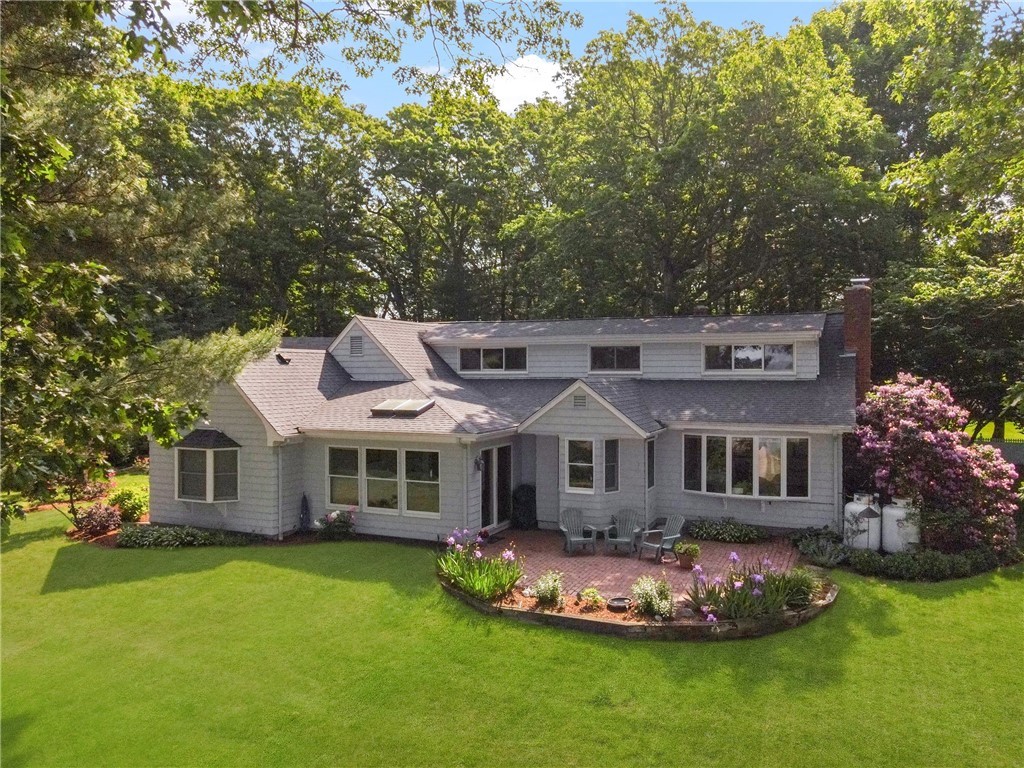 394 New Meadow Road Barrington, RI 02806 - Photo 4 of 32 Gallery Image 4