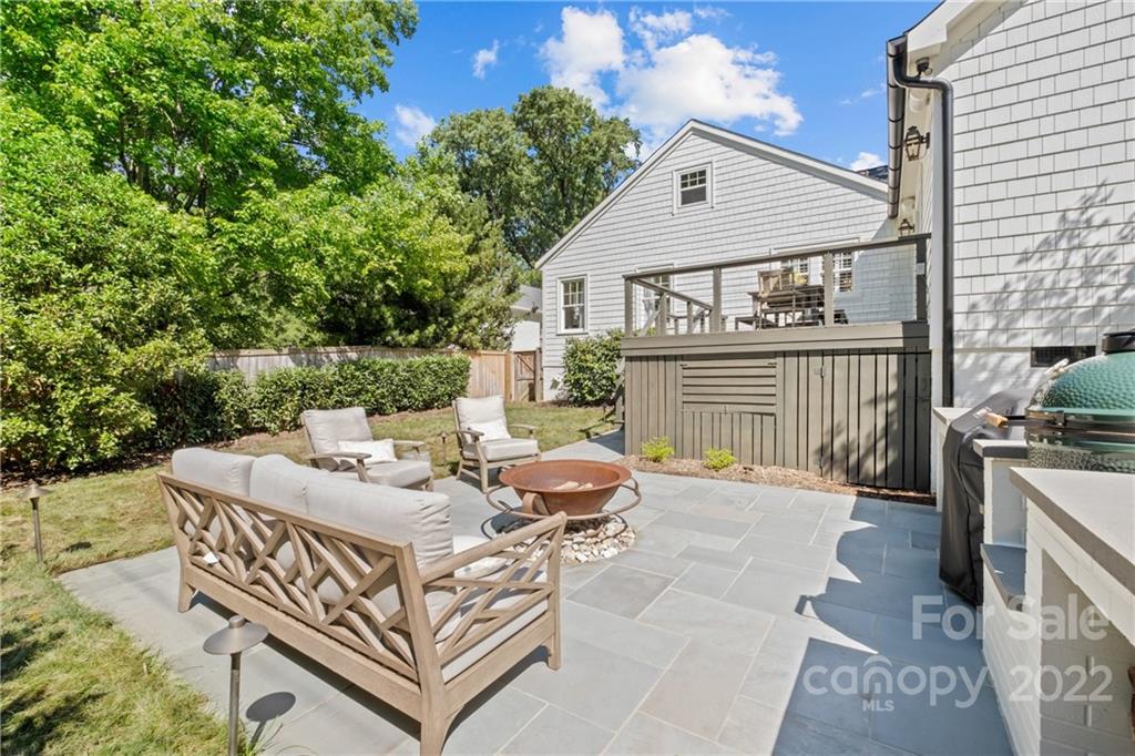 2156 Colony Road Charlotte, NC 28209 - Photo 42 of 46 a view of a dinning table and chairs in the balcony