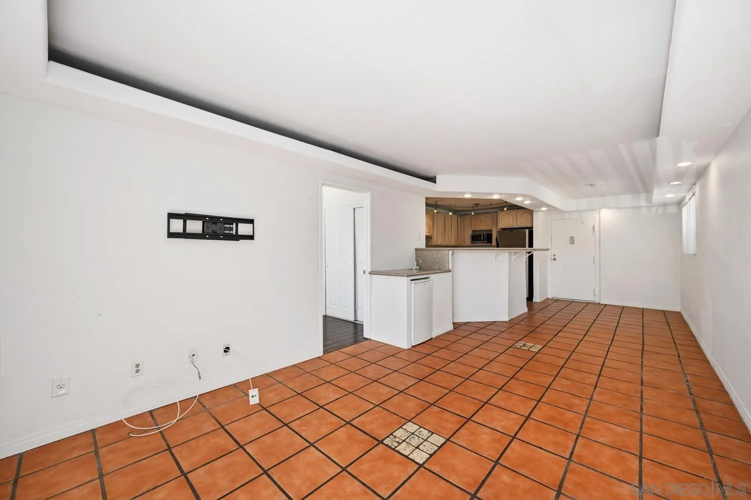 6255 Rancho Mission Road, Unit 101 San Diego, CA 92108 - Photo 10 of 18 Gallery Image 10