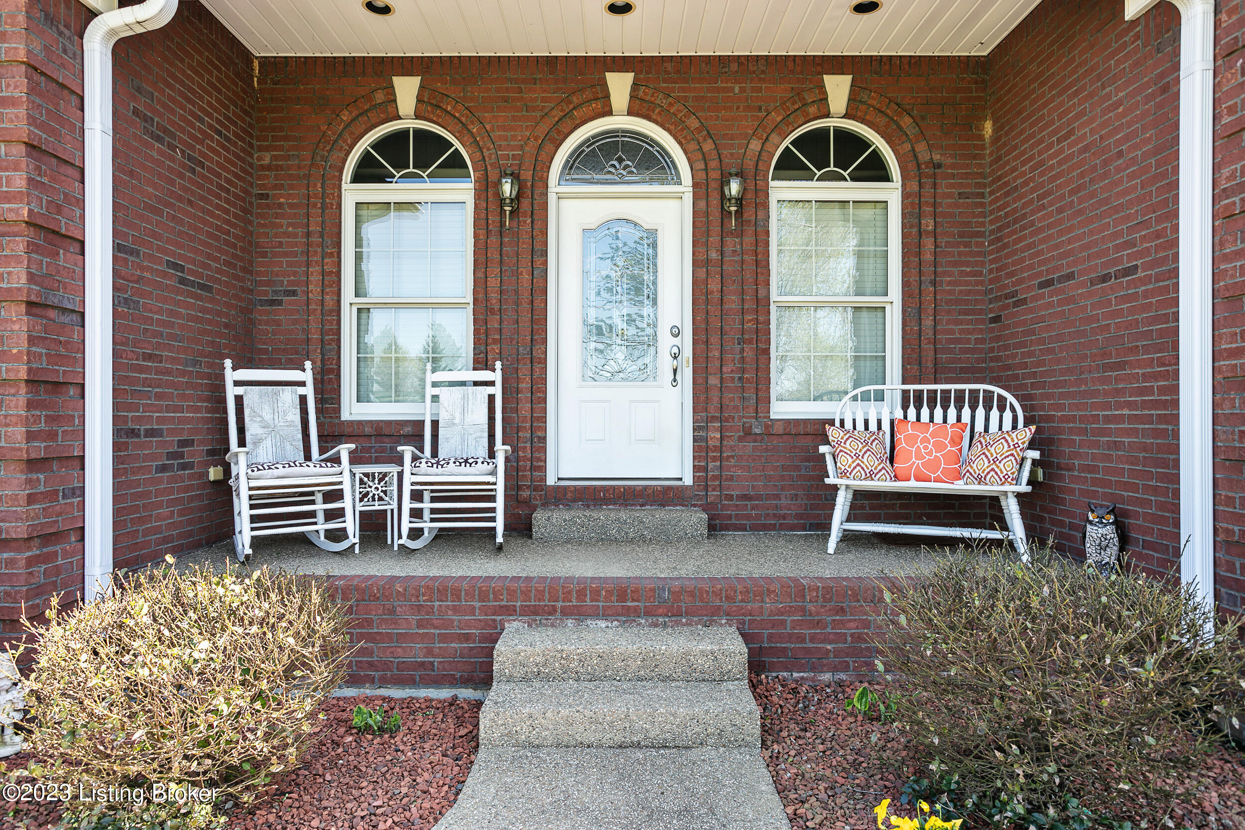 260 Murrays Run Road Bardstown, KY 40004 - Photo 2 of 47 260MurraysRun-17