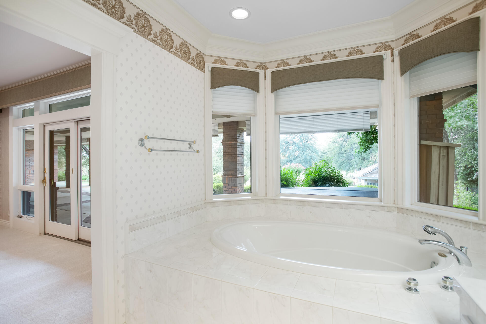 13276 Tierra Heights Road Redding, CA 96003 - Photo 19 of 43 IMG_4263-2