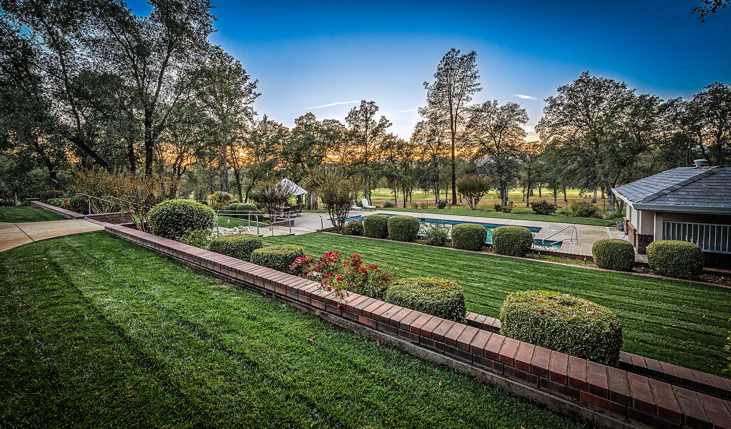 13276 Tierra Heights Road Redding, CA 96003 - Photo 3 of 43 tierra hghts (201 of 17)