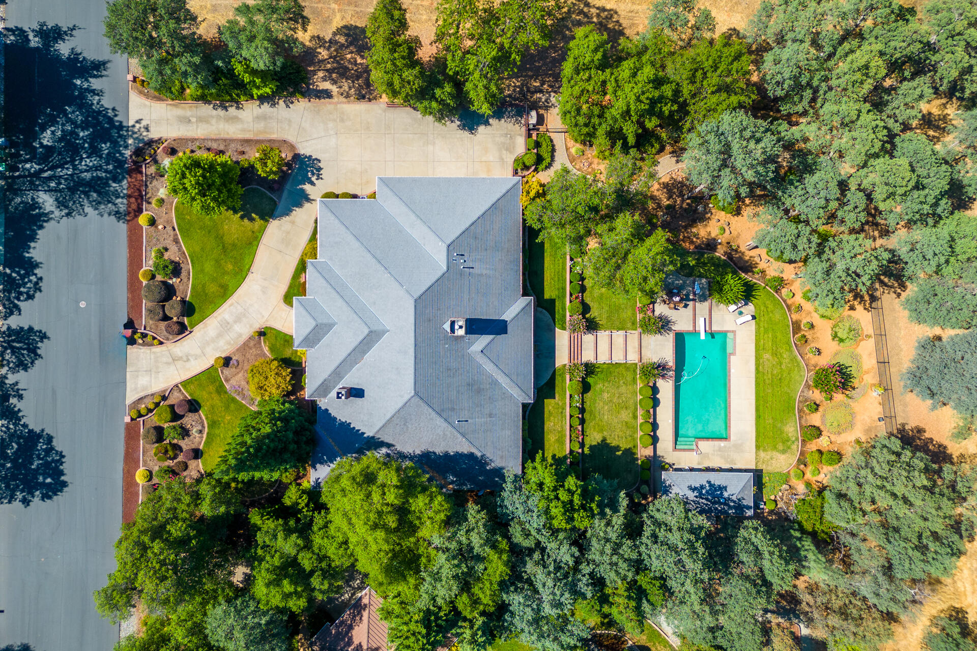 13276 Tierra Heights Road Redding, CA 96003 - Photo 43 of 43 DJI_0477-HDR