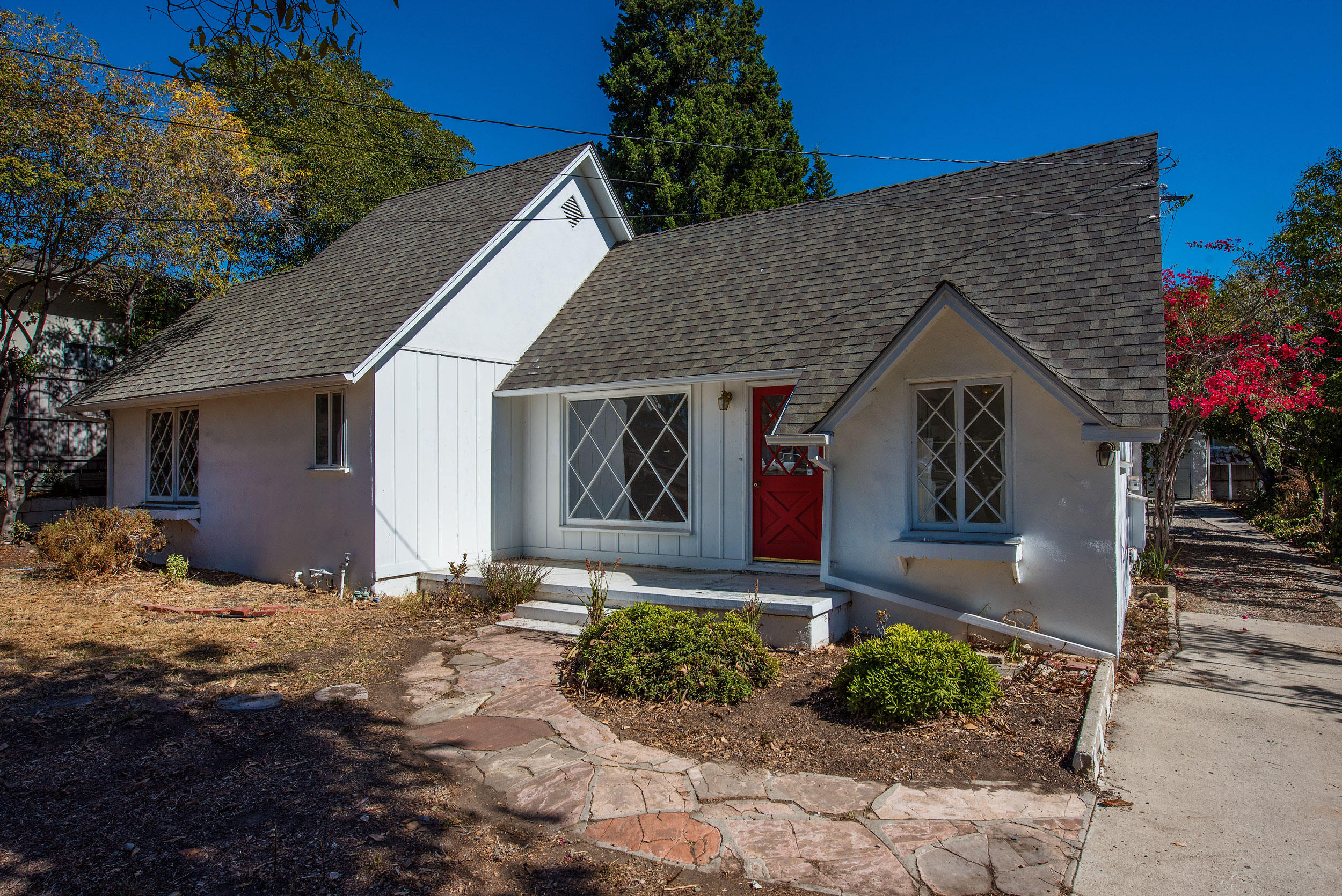 2622 Las Positas Road Santa Barbara, CA 93105 - Photo 1 of 22 19web