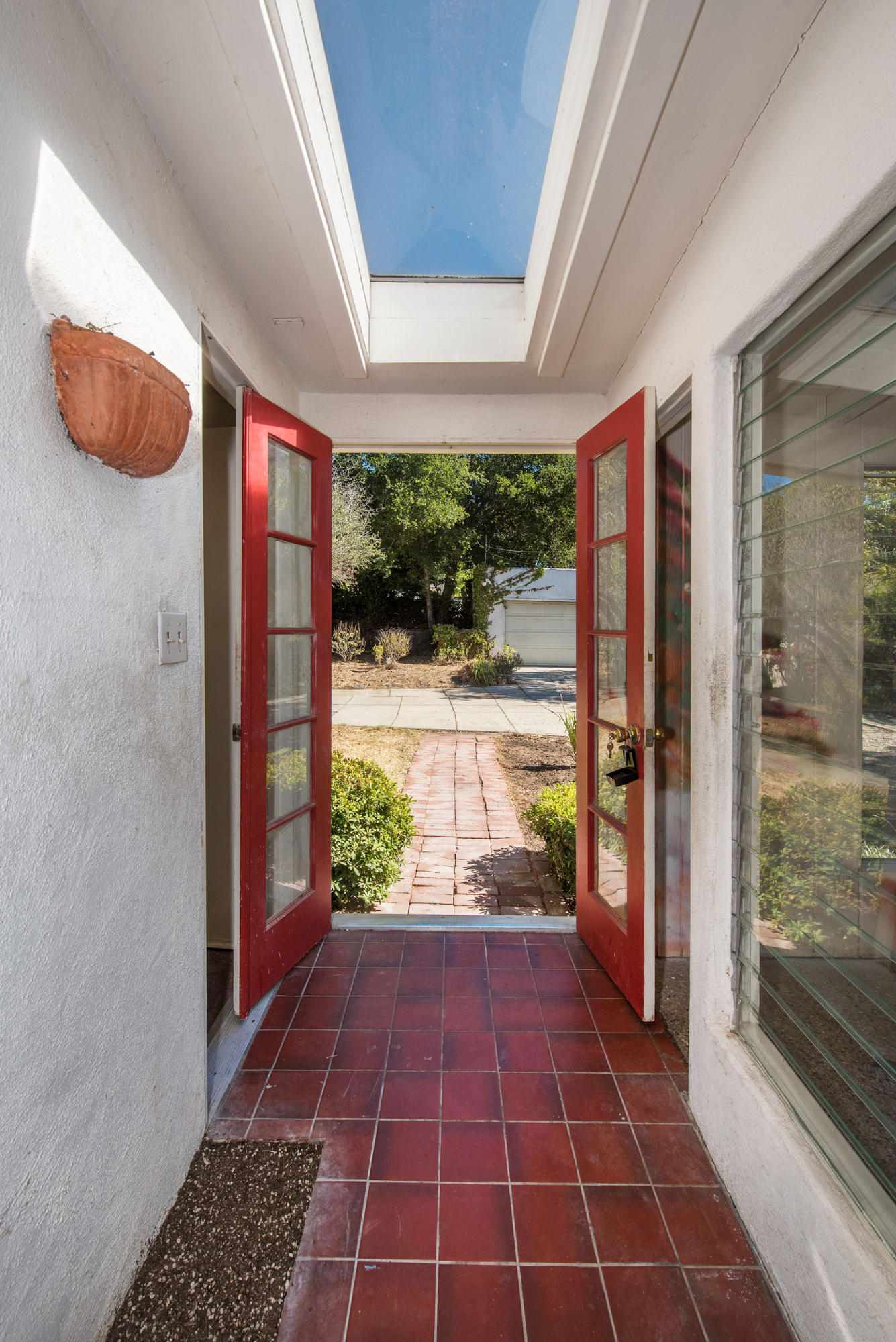 2622 Las Positas Road Santa Barbara, CA 93105 - Photo 16 of 22 12web