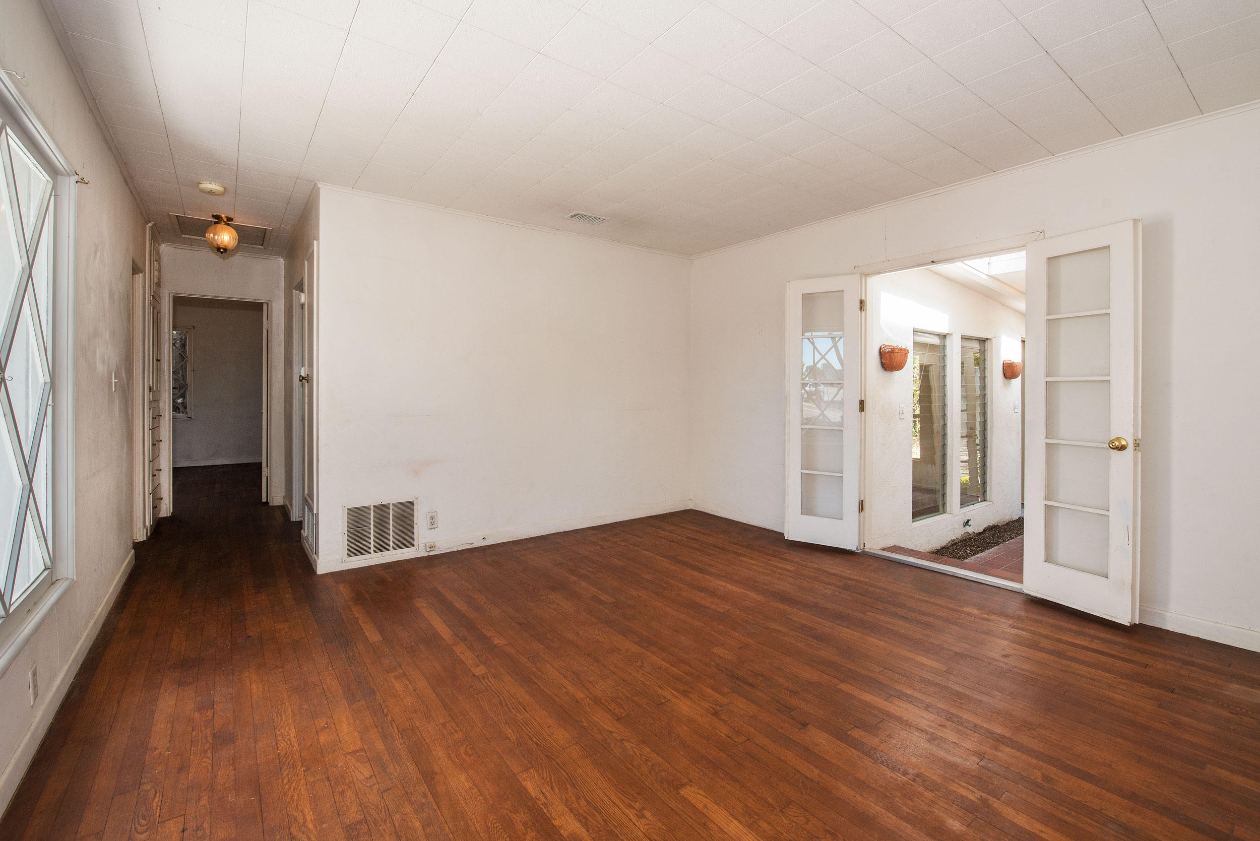 2622 Las Positas Road Santa Barbara, CA 93105 - Photo 5 of 22 10web