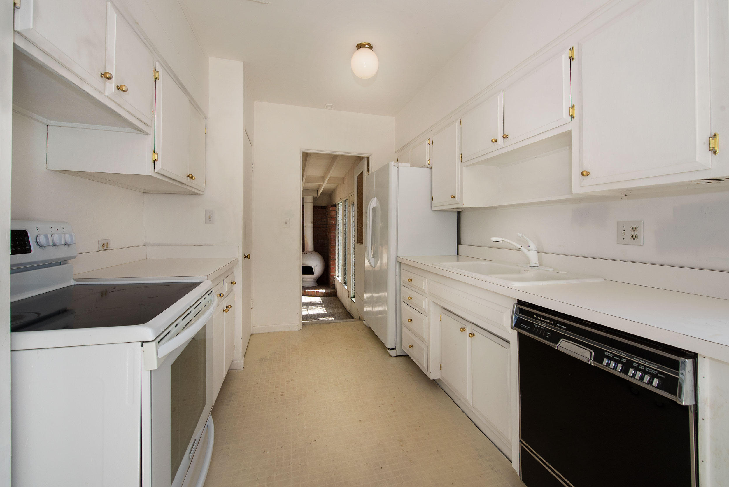 2622 Las Positas Road Santa Barbara, CA 93105 - Photo 6 of 22 7web
